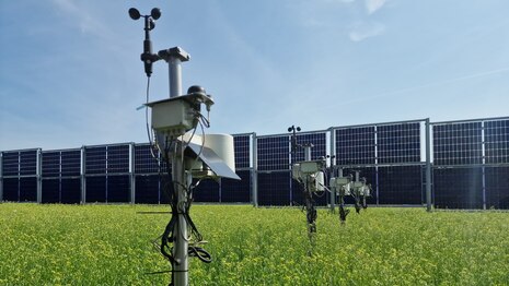 Agri-PV Anlage mit Wetterstation