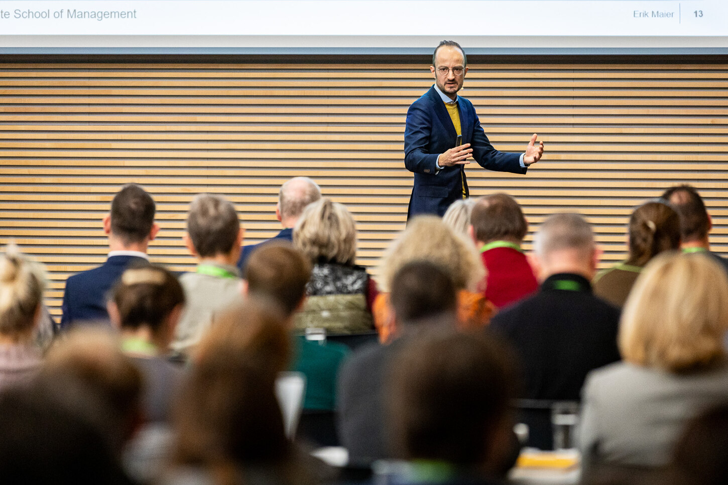 Prof. Dr. Erik Maier bei seinem Vortrag zum Forum Regionavermarktung 2024.