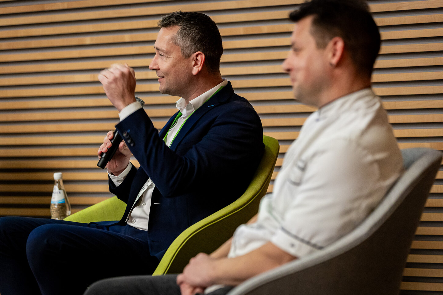 Herr Zschoge und Herr Weidenmüller während der Podiumsdiskussion zum Forum Regionalvermarktung 2024